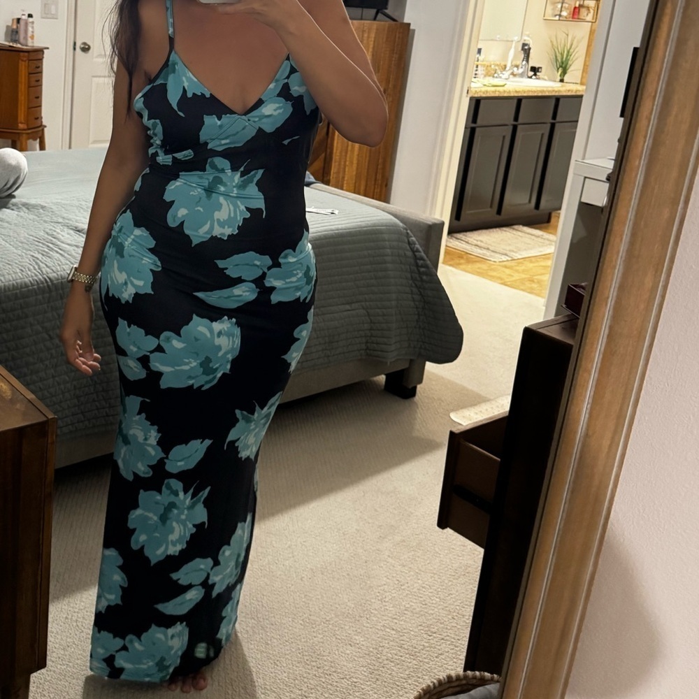 Floral Slip Dress in Black and Teal - Picture 7 of 7
